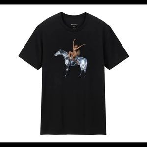 Beyoncé Renaissance Act I Limited Edition box set - Pose 4 (XL)